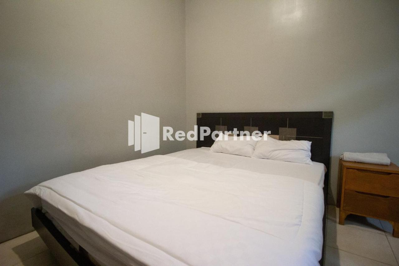 De Kost Mitra Reddoorz 2* Surakarta (Solo)